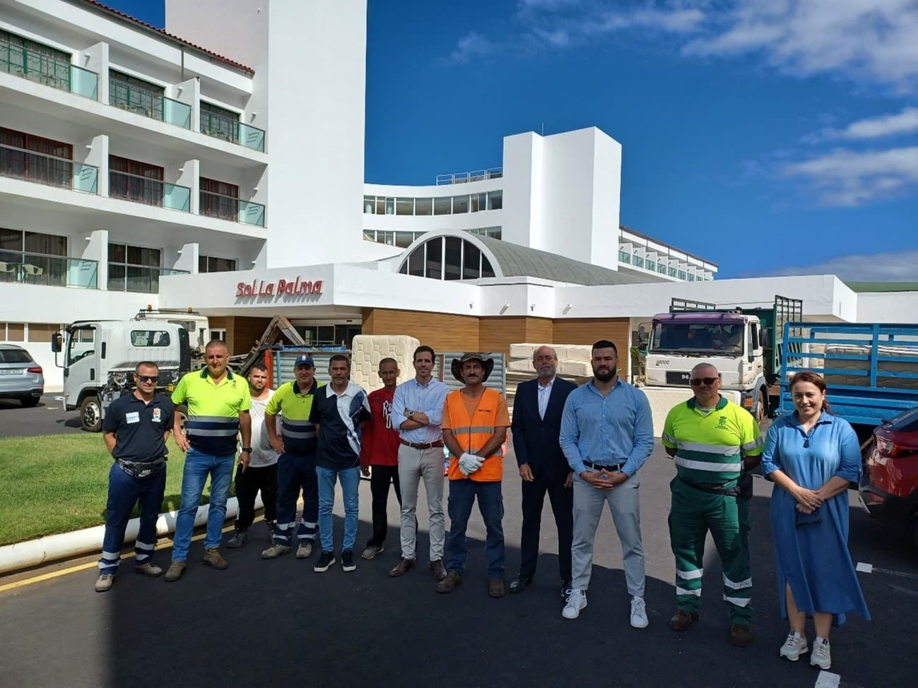 Atom Hoteles Socimi aporta su grano de arena en la recuperación de La Palma donando mobiliario para los damnificados por el volcán